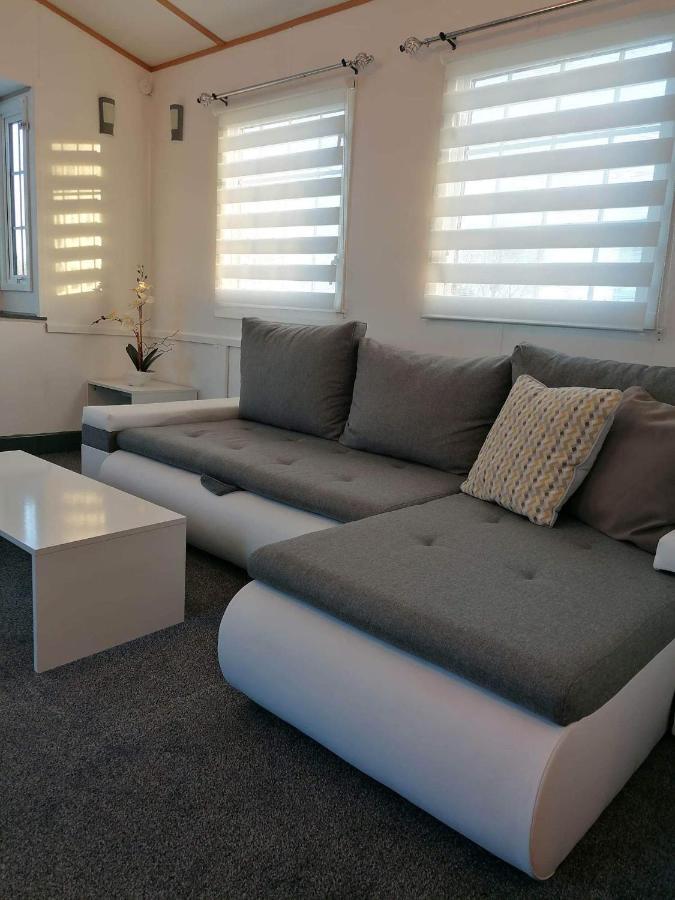 Cornwall Cornwall-Chapmanswell Caravan Holiday Park A30 B&B Bed And Breakfast #41 لاونسستون المظهر الخارجي الصورة