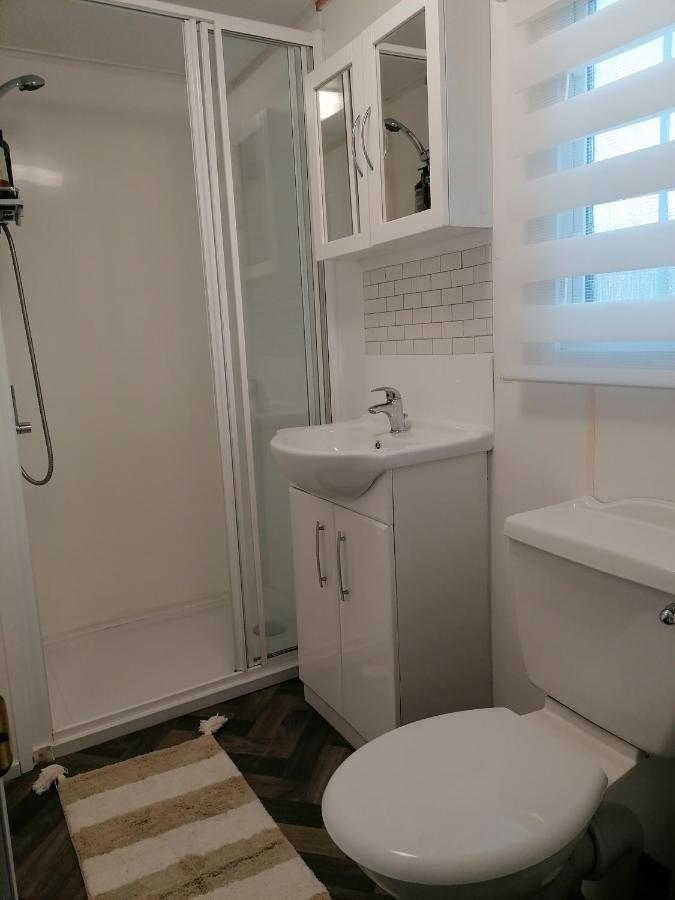 Cornwall Cornwall-Chapmanswell Caravan Holiday Park A30 B&B Bed And Breakfast #41 لاونسستون المظهر الخارجي الصورة